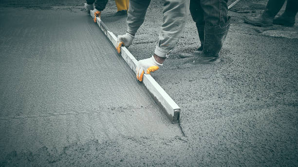 Best Best Concrete Contractor  in Kronenwetter, WI
